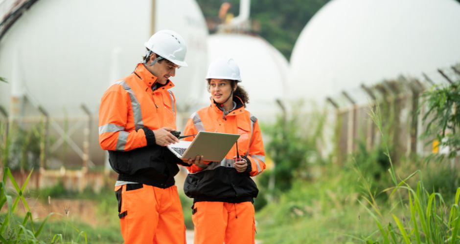 people conducting greenfield survey